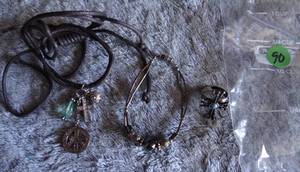 lot 90 image: ASSORTMENT OF JEWELRY AS SHOWN