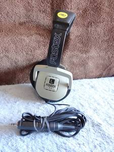 lot 100 image: VINTAGE FOSTEX T-7 HEADPHONES