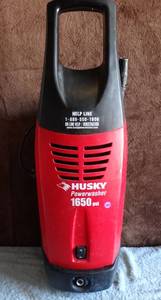 lot 104 image: HUSKY POWERWASHER 1650 PSI - POWERS ON