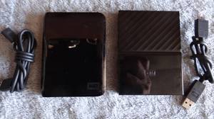 lot 116 image: LOT OF PORTABLE HARD DRIVES AS SHOWN