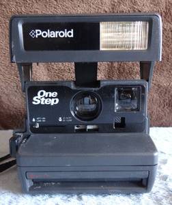 lot 178 image: VINTAGE POLOROID ONE STEP CAMERA