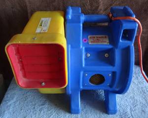 lot 188 image: Tool King Blowers Air Eagle Pro 1HP Blower #445522 - WORKS GREAT