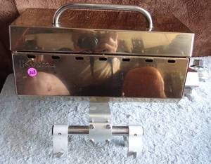 lot 203 image: TAILGATE GAS GRILLE WITH MOUNTING BRACKET FOR VEHICLE AS SHOWN