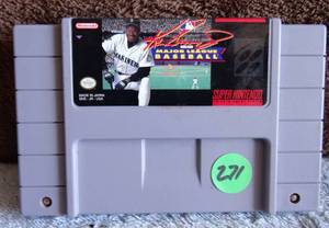 lot 271 image: Ken Griffey Jr Major League Baseball Super Nintendo SNES Original  - WORKS