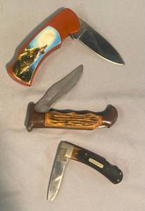 lot 40 image: 3 Pocket Knives Wolf Knife, Pakistan Knife, and Old Timer Pocket Knife