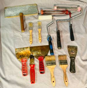 lot 106 image: Misc. Painting Supplies