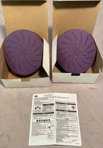 lot 45 image: 3M Clean Sanding Disc 900 DZ 50box