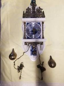 lot 1 image: Vintage Franz Hermle Cuckoo Clock