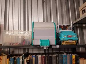 lot 11 image: Shelf Lot - Toys