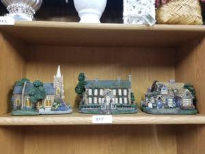 lot 354 image: Thomas Kinkade collection