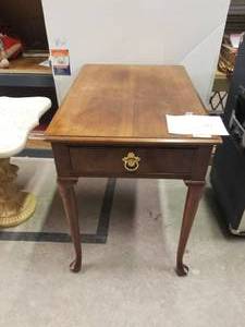lot 345 image: Furniture