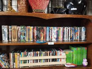 lot 319 image: DVD movies