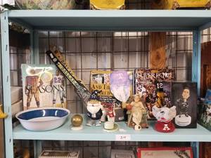 lot 314 image: Shelf Lot -  sports memorabilia