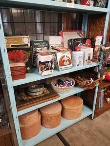 lot 315 image: Shelf Lot - kitchen items