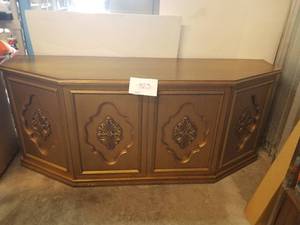 lot 309 image: Furniture