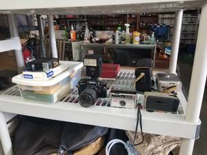 lot 74 image: Camera Equipment