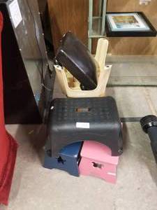 lot 225 image: Household items