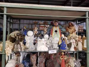 lot 226 image: Shelf Lot - Angels