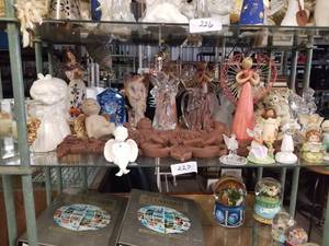 lot 227 image: Shelf Lot - Angels
