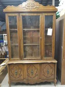 lot 247 image: Furniture