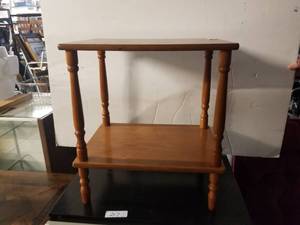 lot 214 image: Furniture
