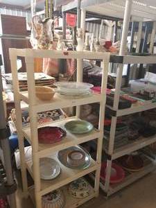 lot 59 image: Shelf Lot - Kitchen Decor