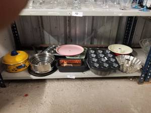 lot 47 image: Shelf Lot - kitchen items