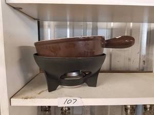lot 107 image: KITCHEN ITEMS