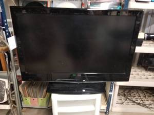 lot 152 image: TV