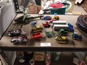 lot 141 image: Toys