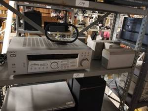 lot 180 image: Electronics