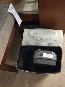 lot 155 image: Paper shredders