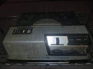 lot 189 image: Vintage reel to reel player