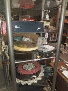 lot 202 image: Clocks