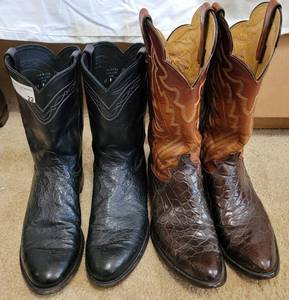 lot 22 image: LOT OF 2 PAIR OF JUSTIN COWBOY BOOTS IN STYLES, COLOR, AND CONDITION SHOWN. (YOUR BID X 2)