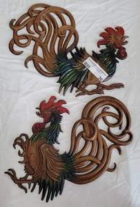 lot 36 image: VINTAGE 1980S VERMAY CAST ALUMINUM ROOSTERS SET AS SHOWN.