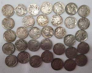 lot 108 image: LOT OF 34 VINTAGE BUFFALO NICKELS AS SHOWN. (YOUR BID X 34)