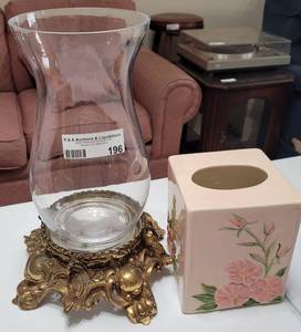 lot 196 image: DECORATIVE ITEMS AS SHOWN.