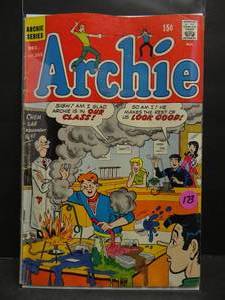 lot 173 image: Archie Comic Book Issue #205 December 1970 Archie Series - $$$