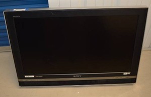 lot 24 image: Sony Bravia Color TV Model KDL-V32XBR1