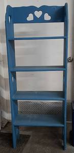 lot 8 image: Blue Wooden Shelves w Heart Pattern
