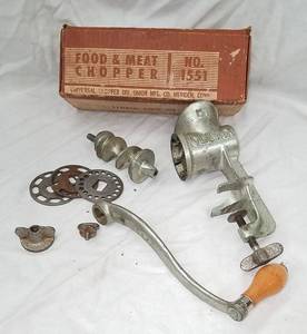 lot 26 image: Universal Meat Grinder