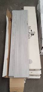 lot 32 image: Mill Pointe Carolina Ash Porcelain Tile