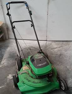lot 71 image: Lawn Boy Lawnmower
