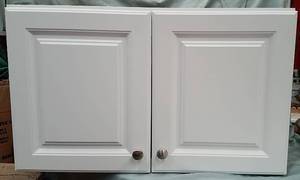 lot 89 image: Wooden 2-Door Cabinet