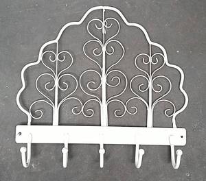 lot 100 image: Metal Coat Rack