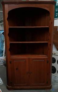 lot 173 image: Solid Wood Corner Cabinet