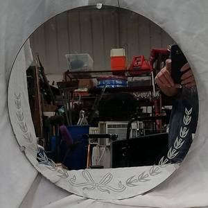 lot 174 image: Vintage Wall Mirror