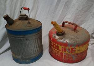 lot 185 image: 2 Vintage Metal Gas Cans