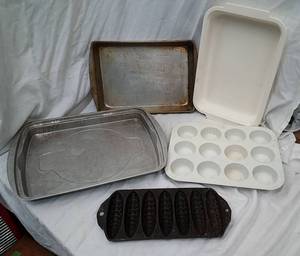 lot 187 image: Assorted Bakeware